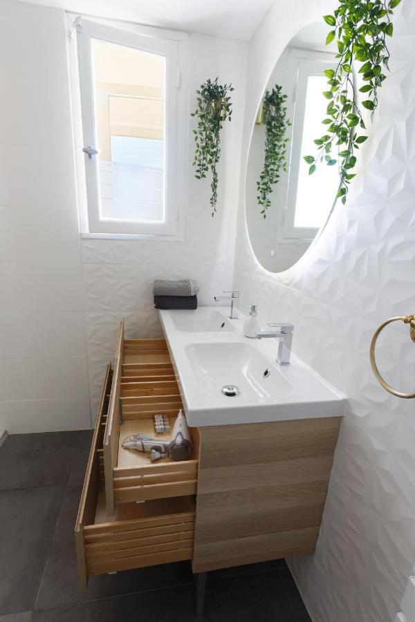 Smile Home-Nid Panoramique Vue Wow ! Spadeco - Loungezen - Terrasse Ensoleillee - Arrivee Autonome - Netflix - Emplacement Ideal - Lumineux - Renove A Neuf - Wifi Fibre - Montpellier Exterior photo
